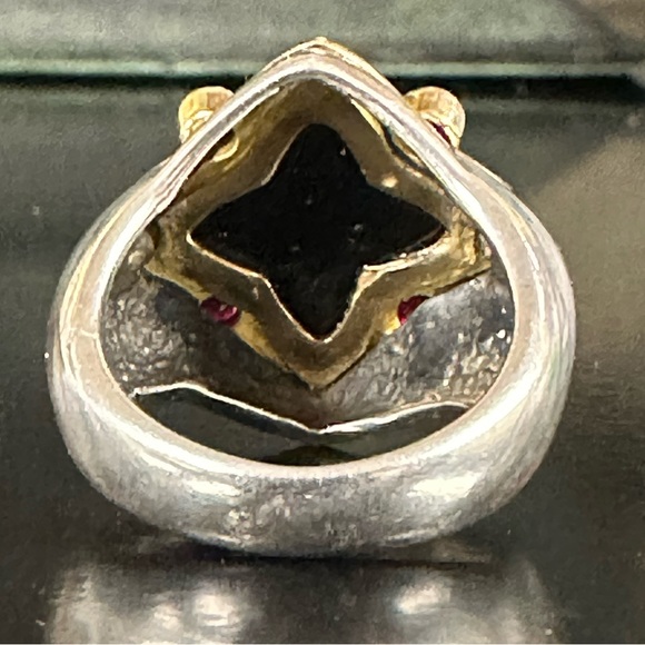 WOW POSHMARK Authentic David Yurman 18K  Gold Carved Onyx & Ruby Quatrefoil Ring - Picture 6 of 11